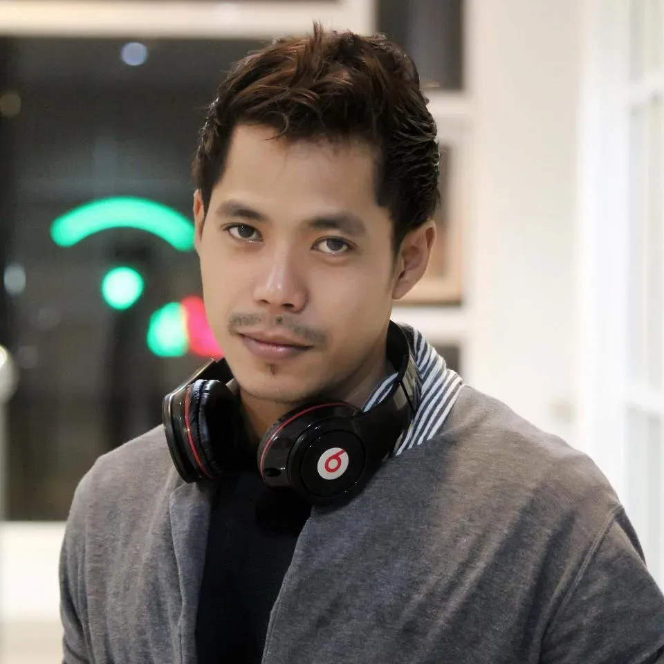 jame, 40