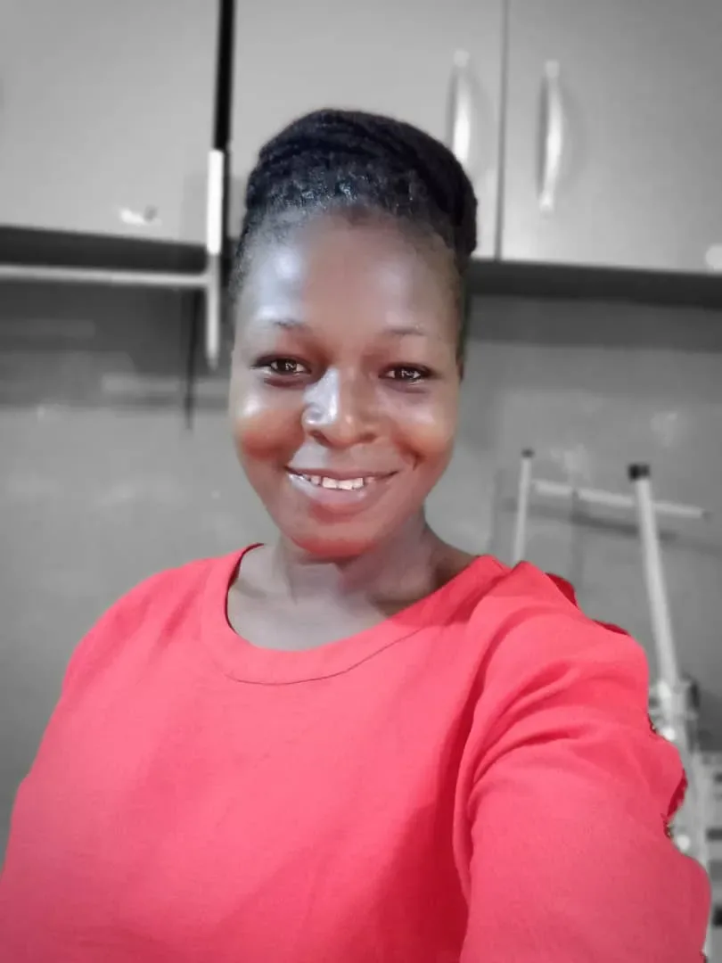 Cecilia, 32