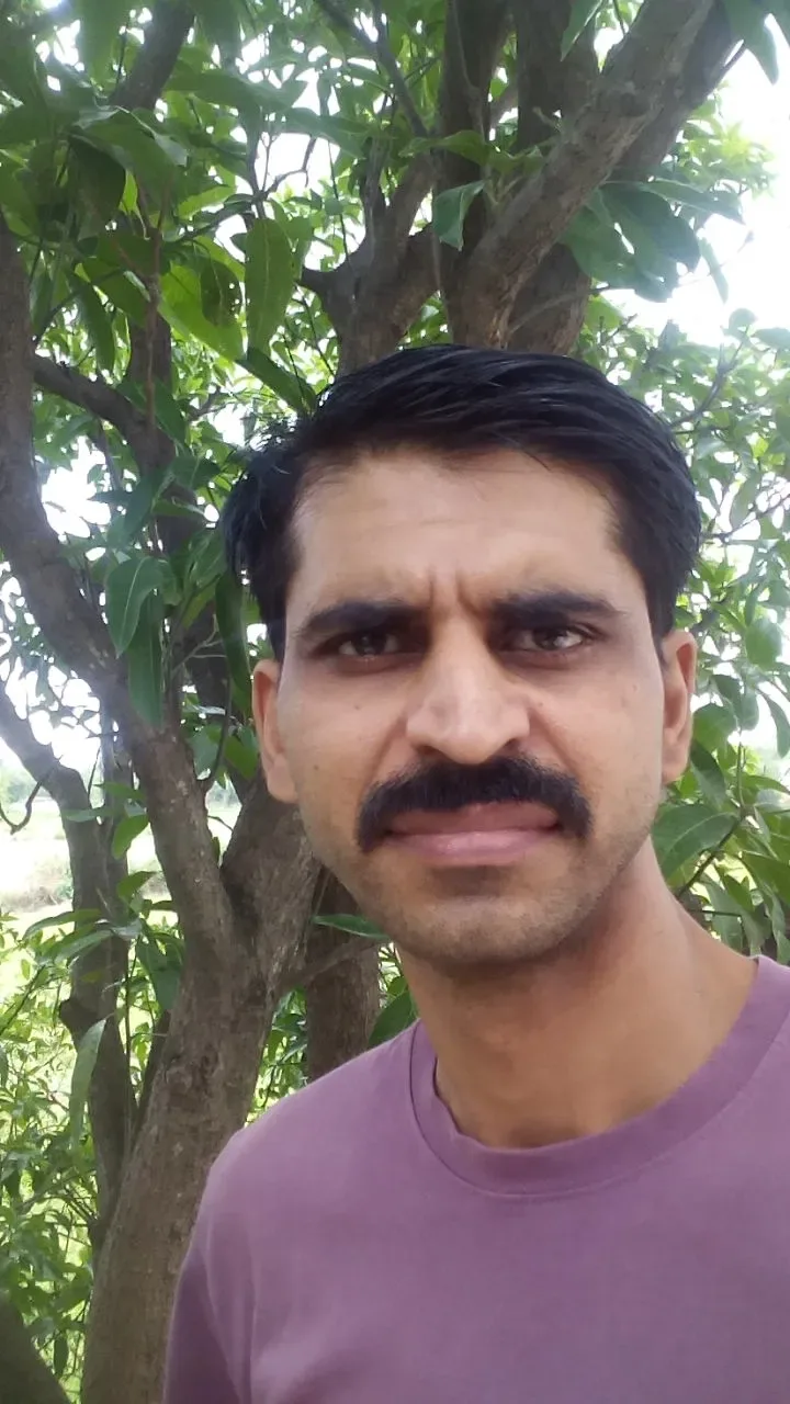 SHASHIKANT, 48
