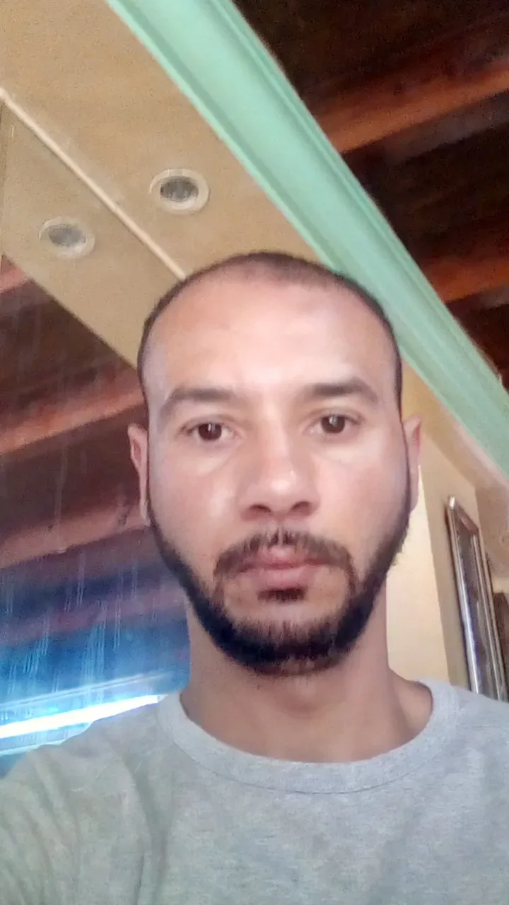 Khalil ochi