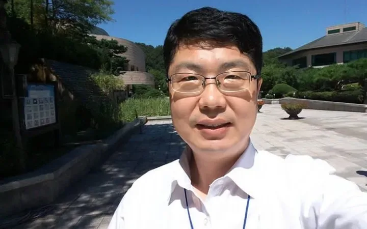 Zhang