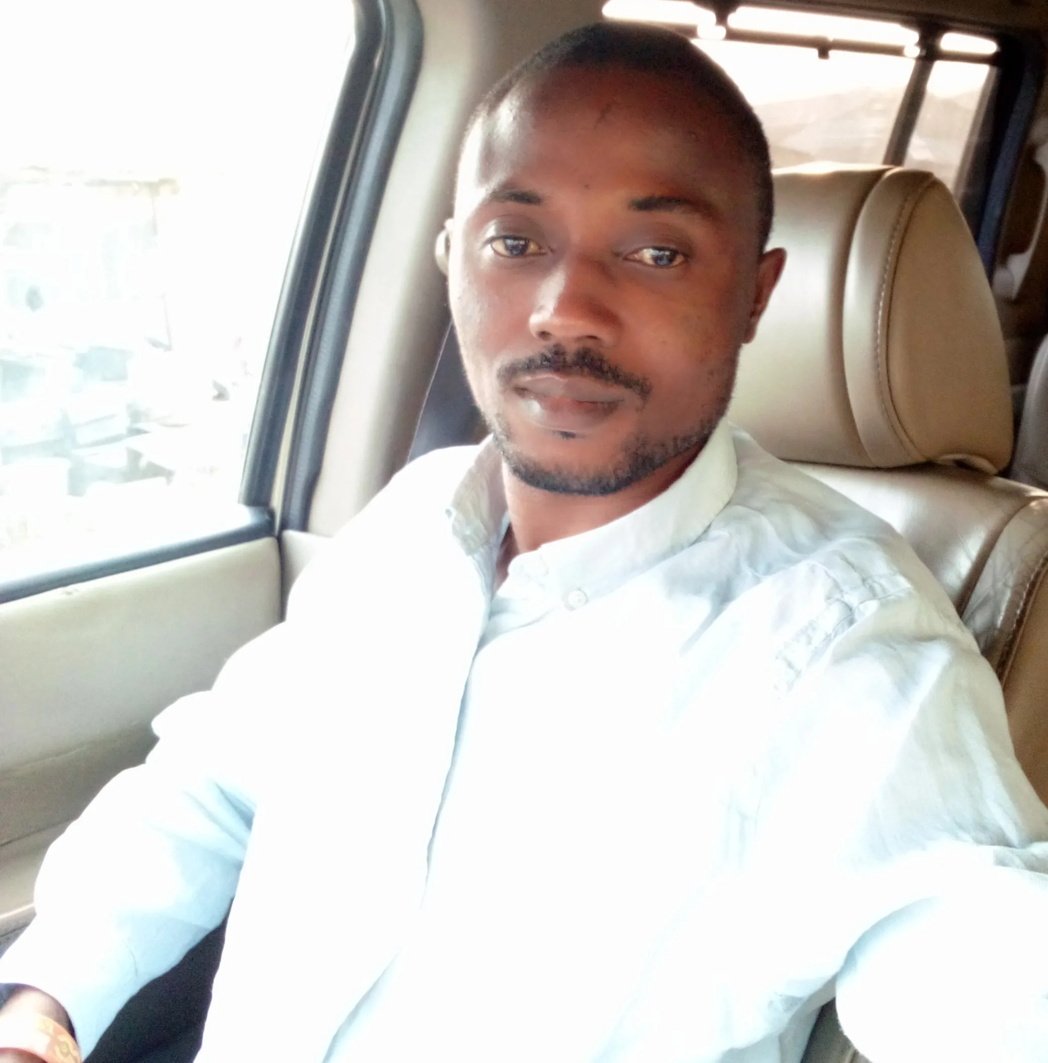 Fabunmi oluwashola