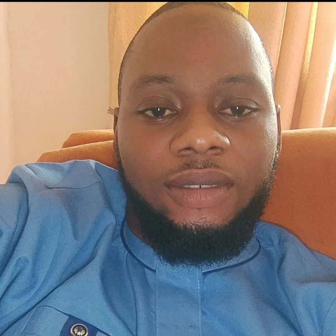 Oluwaseun, 32