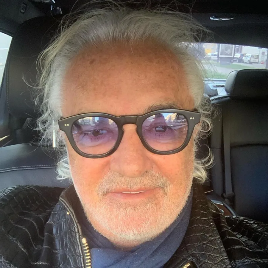 Davis Smith, 67