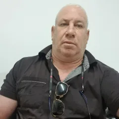 Martinez levezque