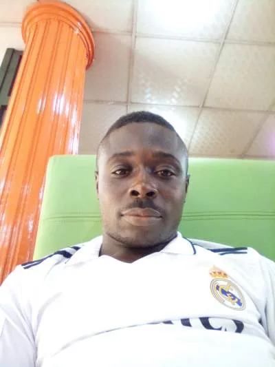 Jonathan, 37