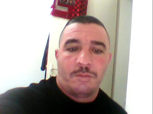 larbi, 50