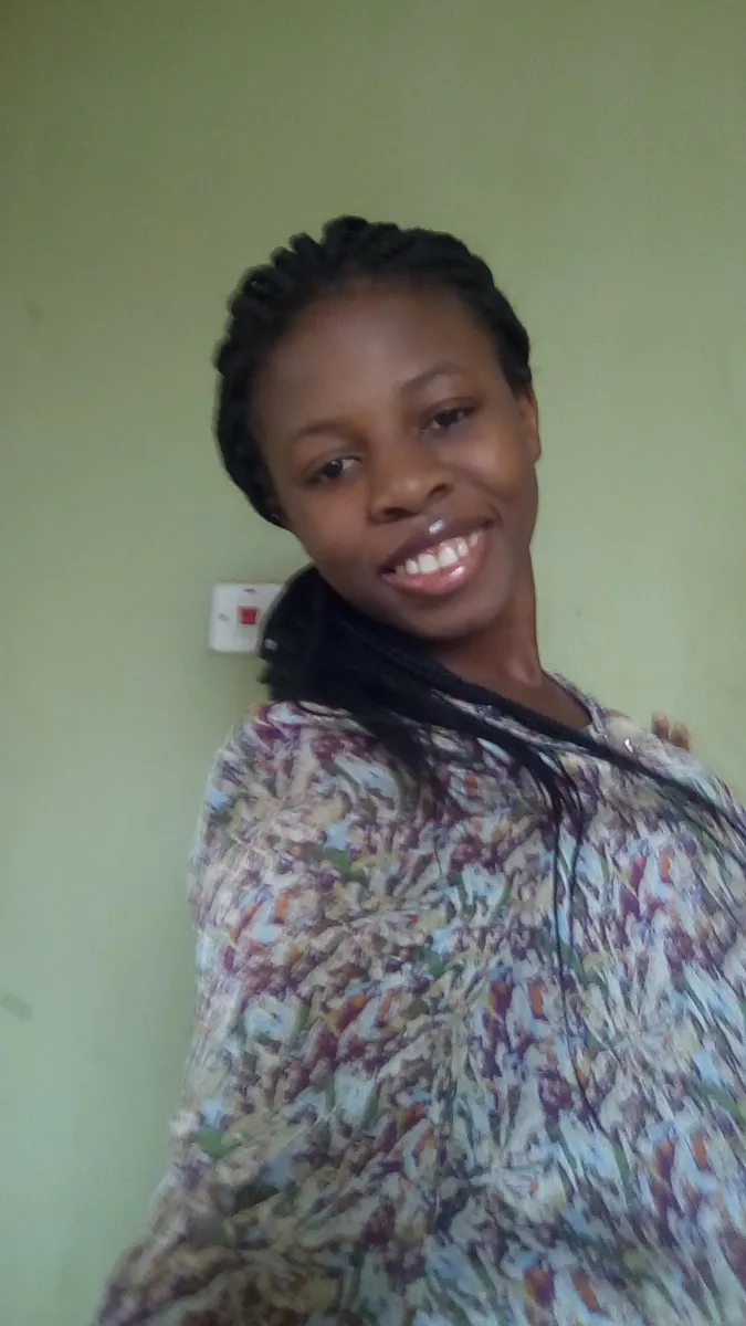 Esy, 28