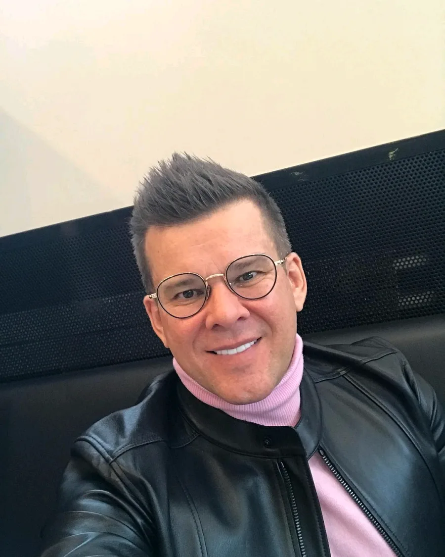 Stephen, 58