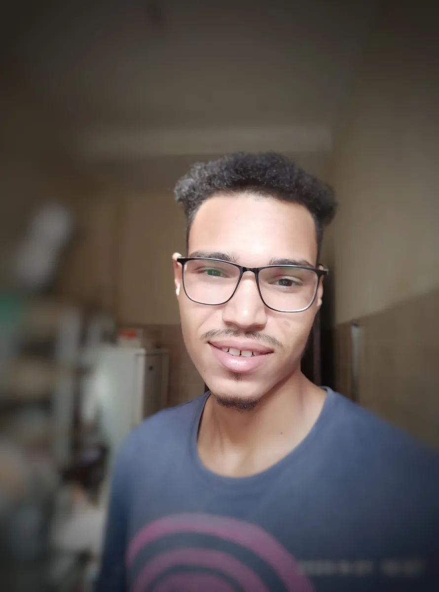 Yacin, 27