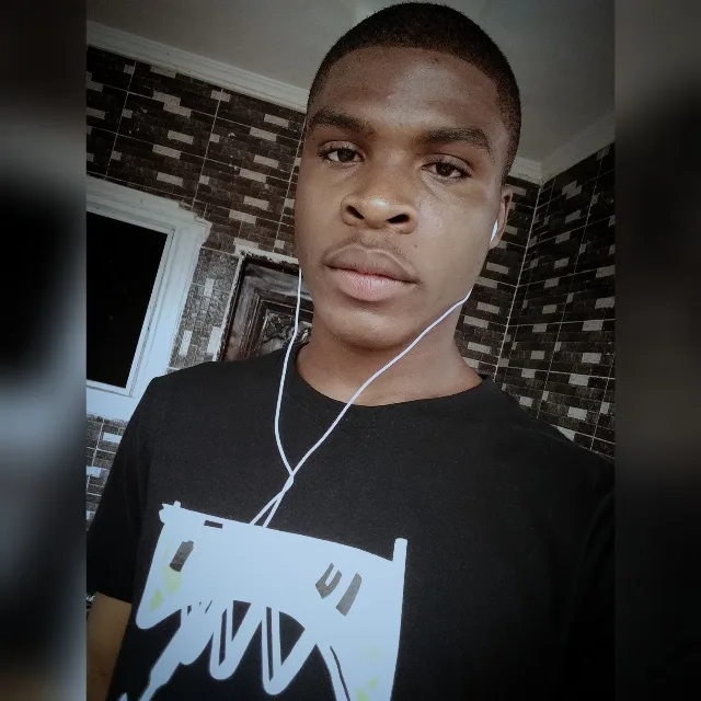 Desmond, 26