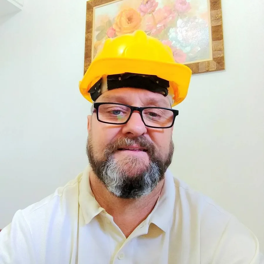 Roland, 52