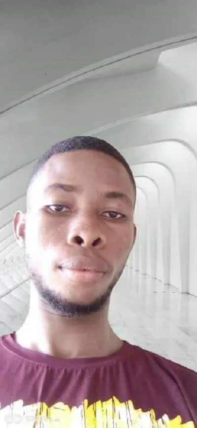 Okenna, 30