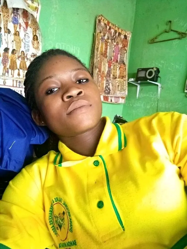 Angela, 29