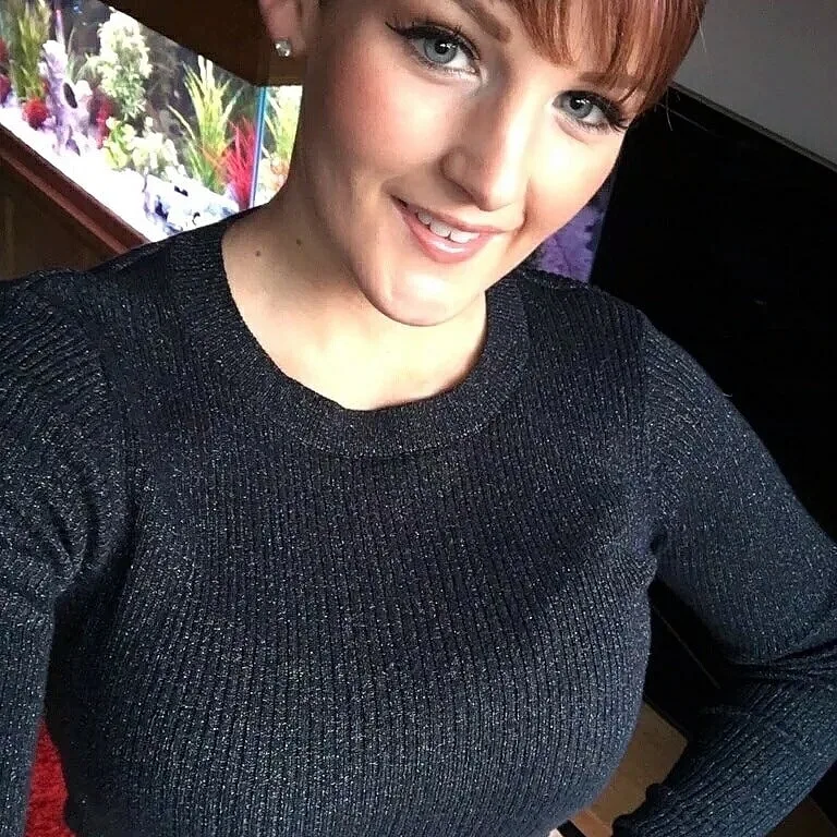Sandra, 34
