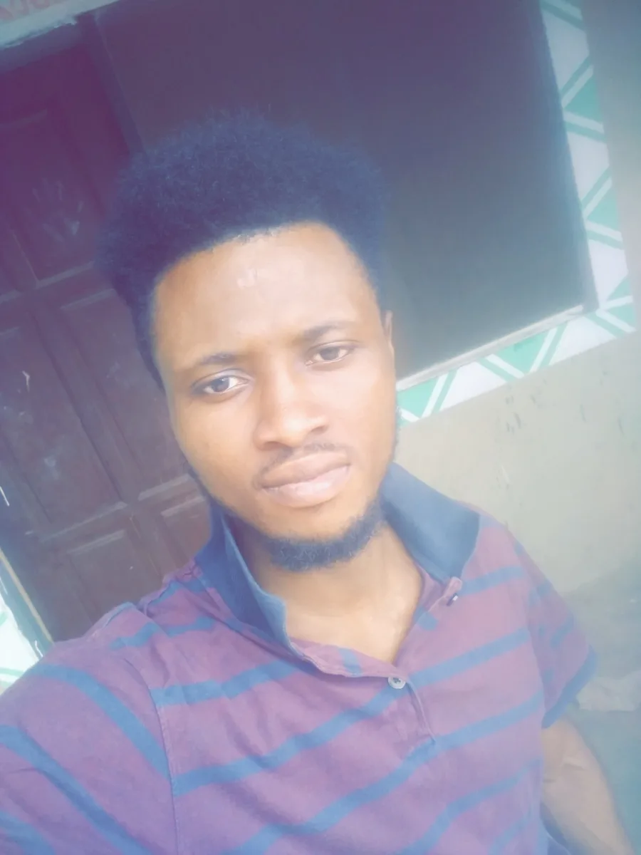 Samuel, 32
