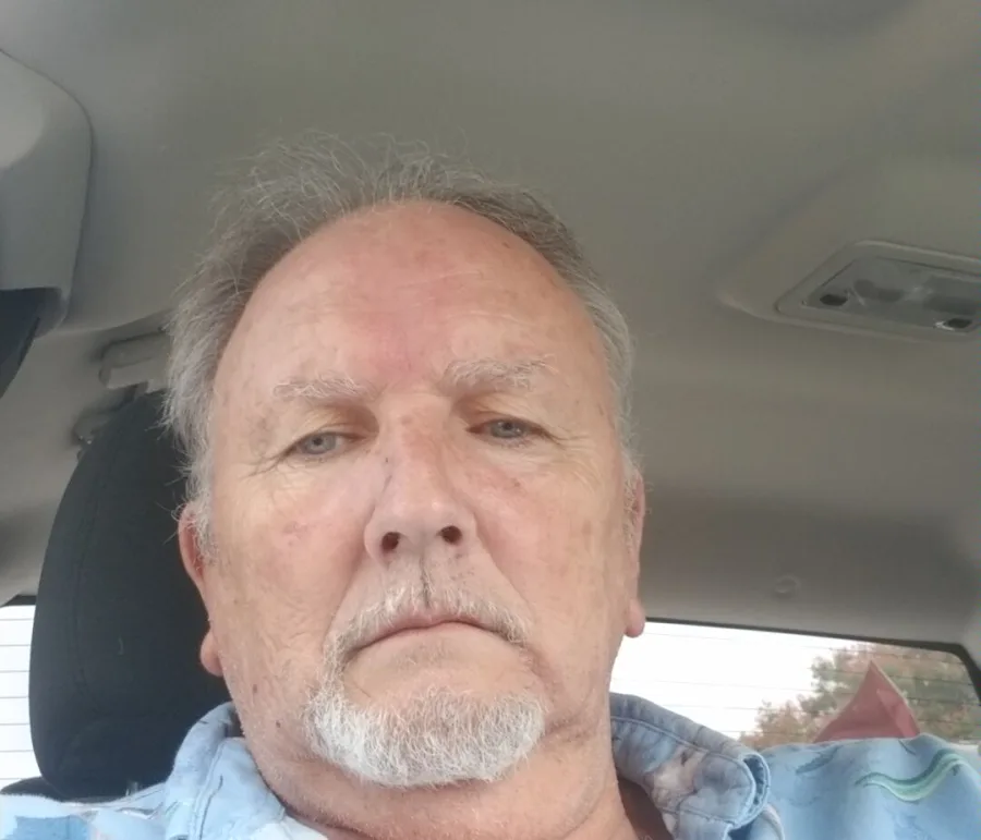 Robert, 65