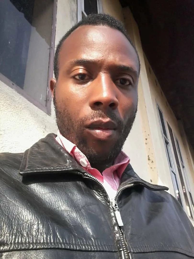Hussein, 30