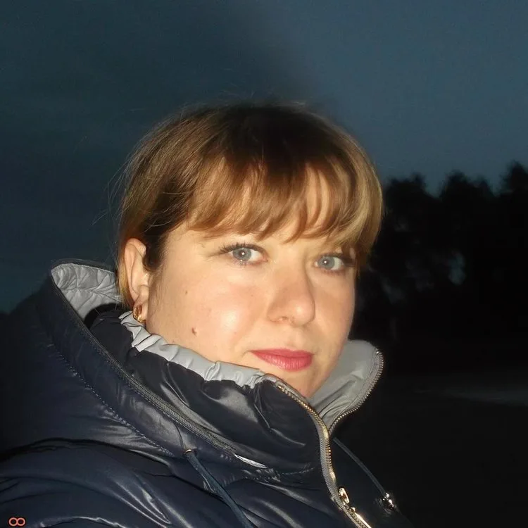 Vera, 42