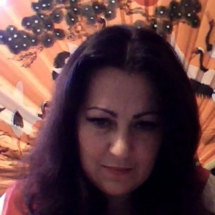 Juliana, 38