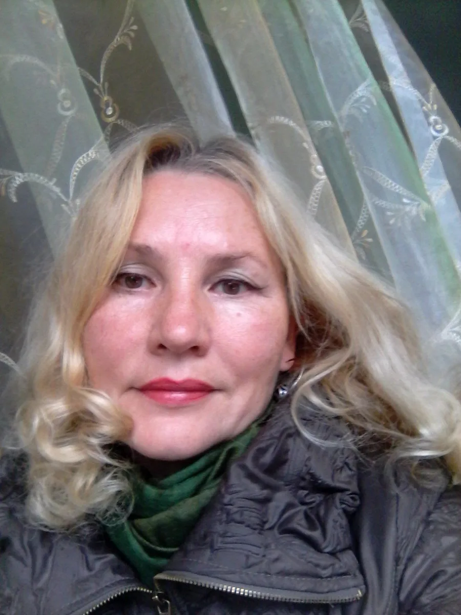 Mary, 33