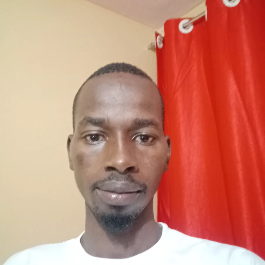 Vonic Boswony, 31