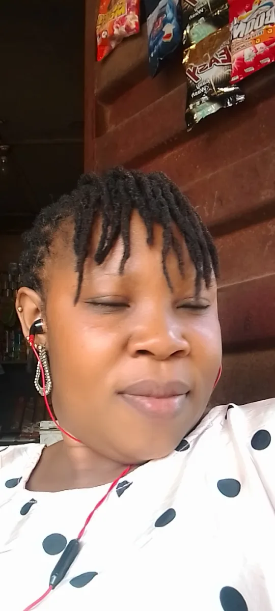 Juicey bell, 33