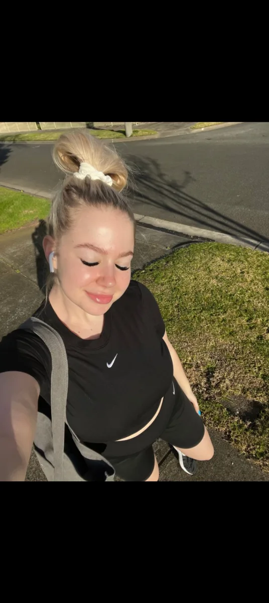 Evelyn, 26