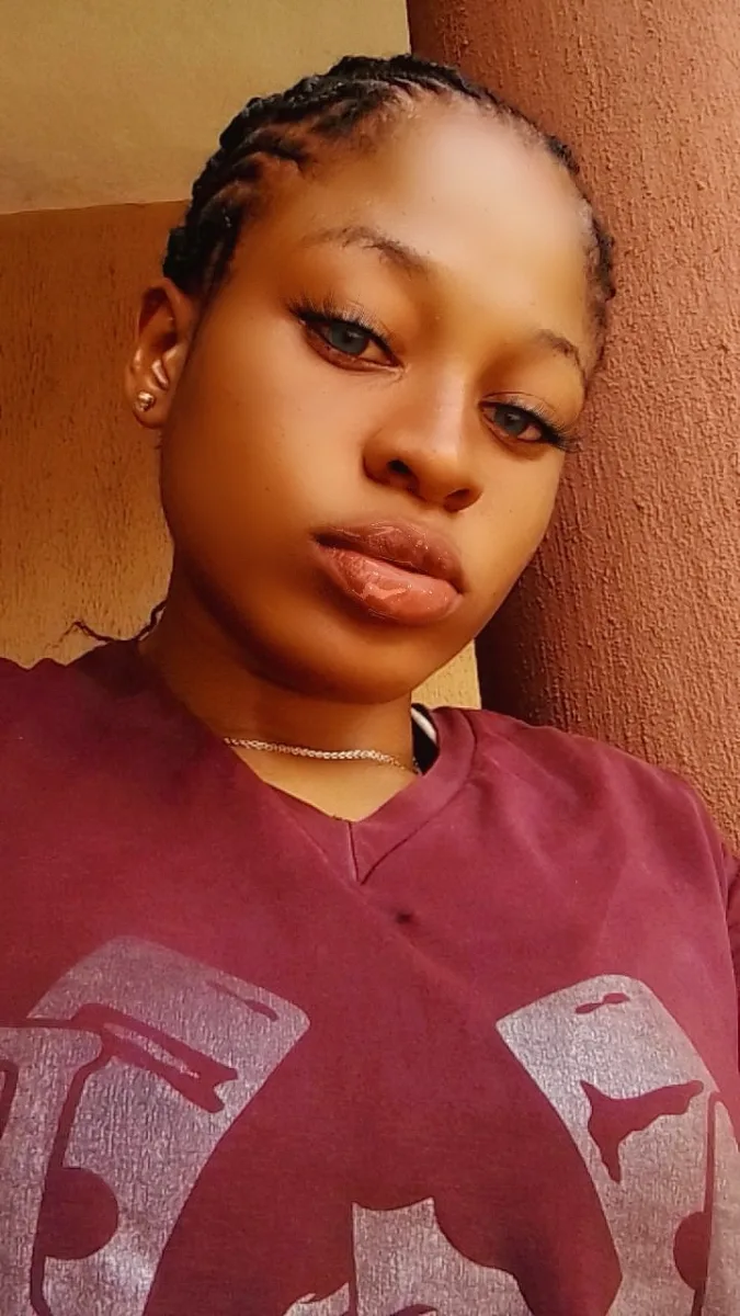 Precious, 23