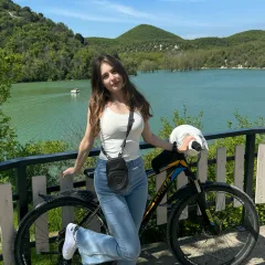Ай