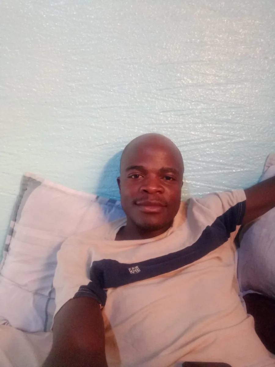 Moyo, 37