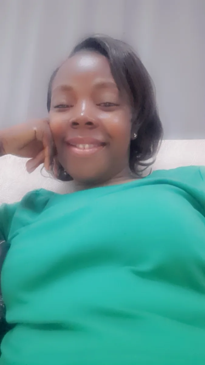 sandrine, 36