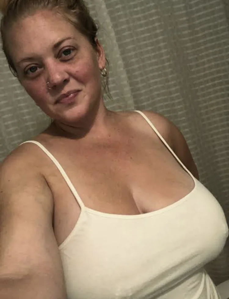 Sarah, 35