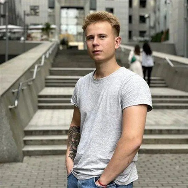 Andrew, 26