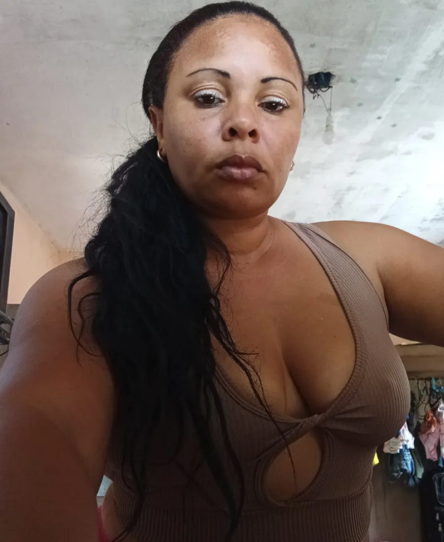 Dora, 42