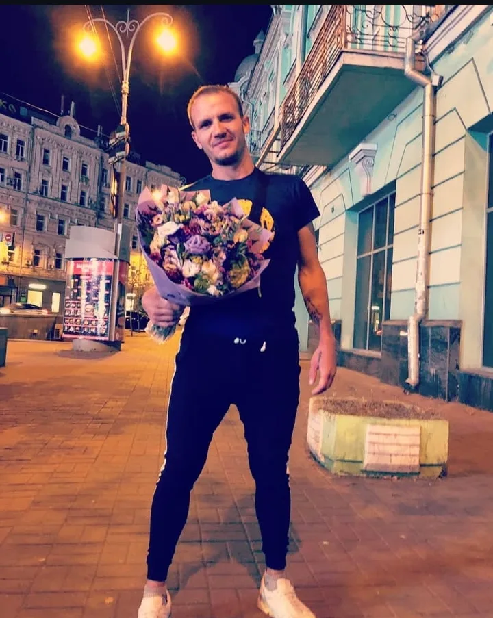 Yevhen, 28