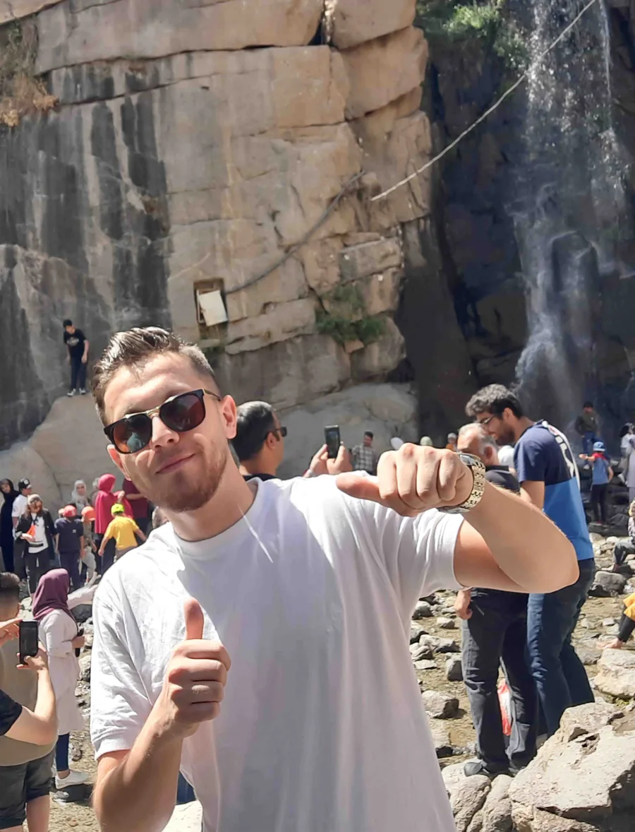 amir, 32