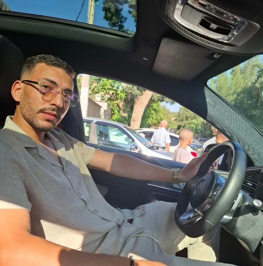 Akram Zerrouki, 25