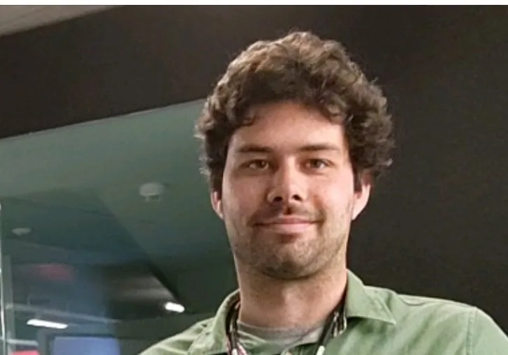 Daniel, 30