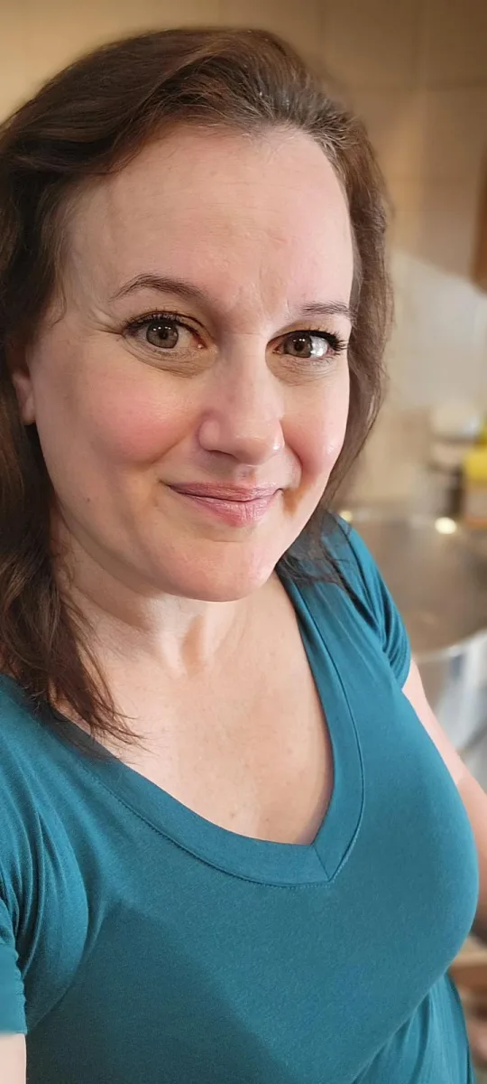 Angela Mansfield, 32
