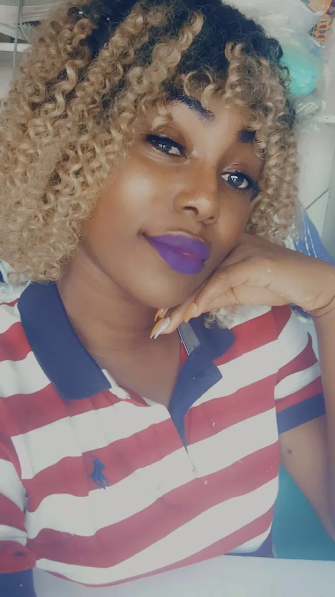 Shirley anaïs, 29
