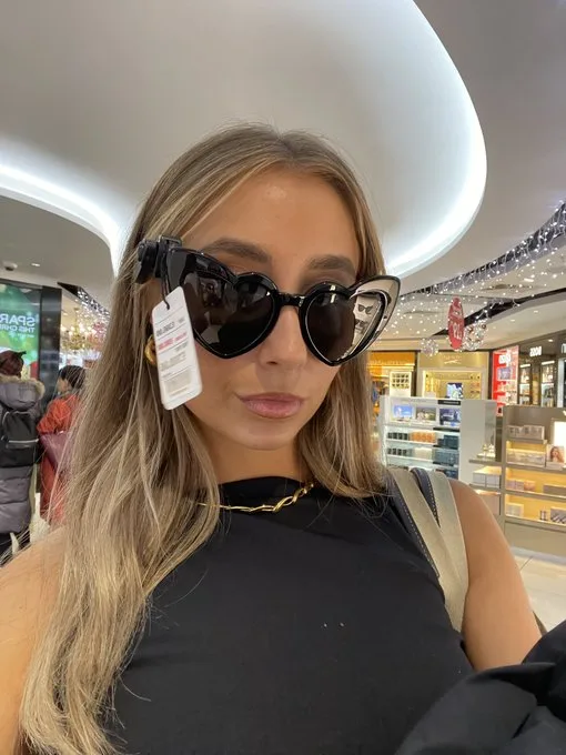 Chiara, 30