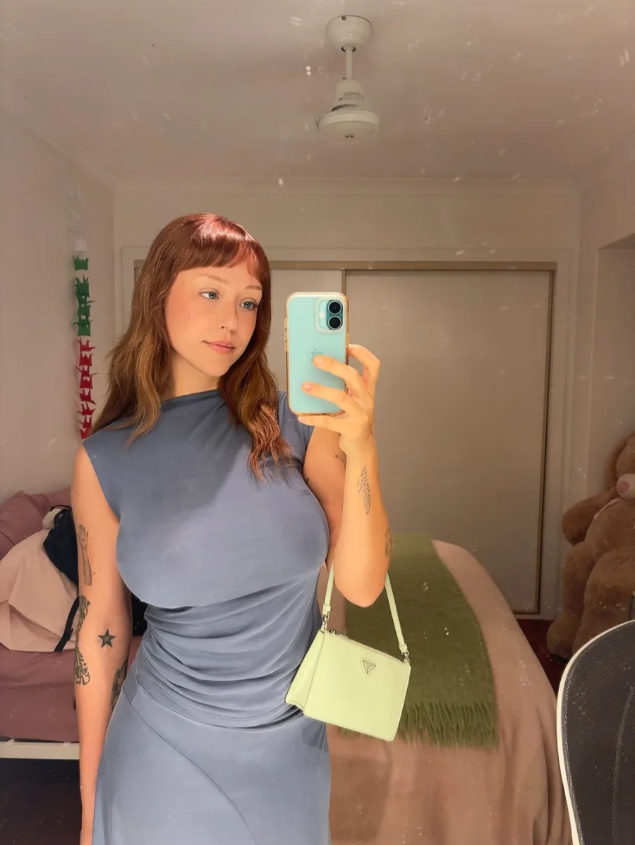 Serena Emily, 28