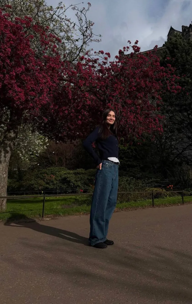 Kate, 27