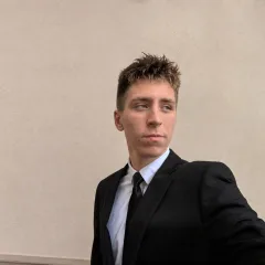 Доминик Коземиров