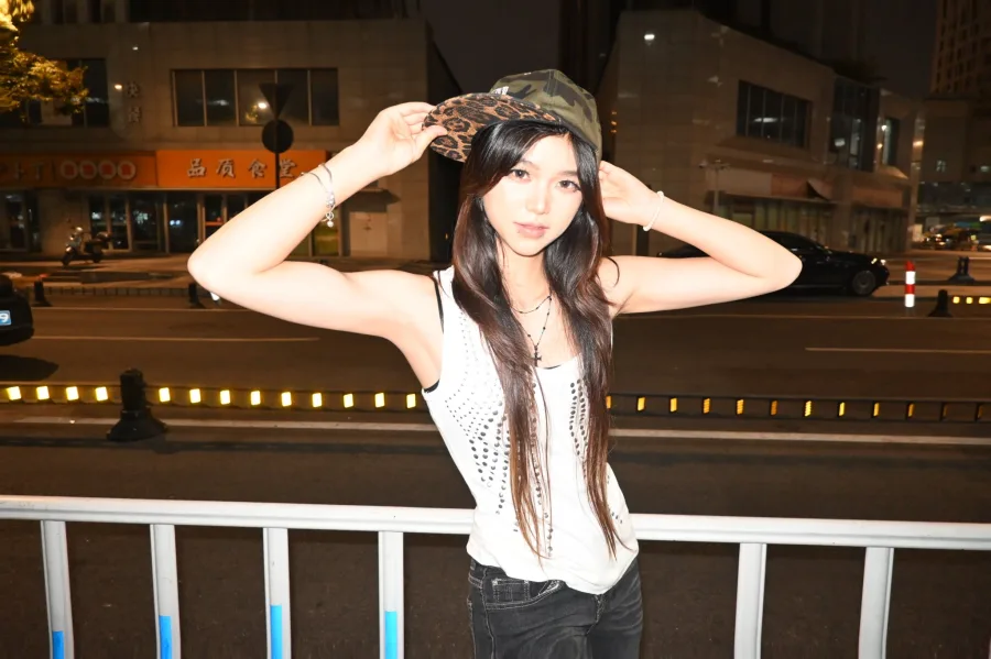尤沙 photo 3