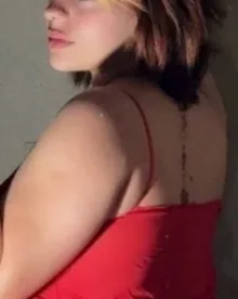 Maja, 32