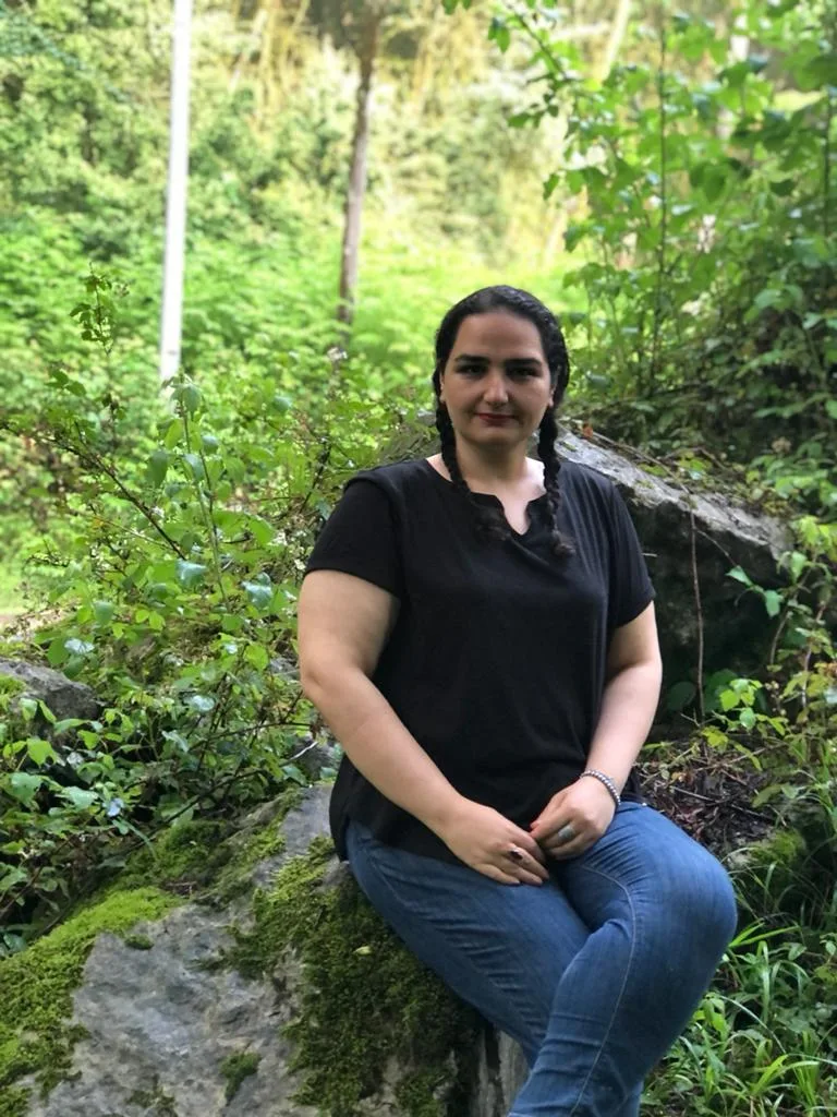 Taranee m, 40