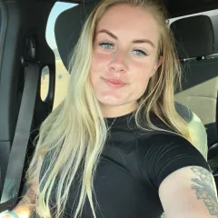 Karlie kay