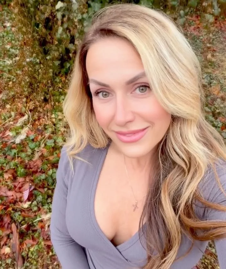 Véronique Perest, 40